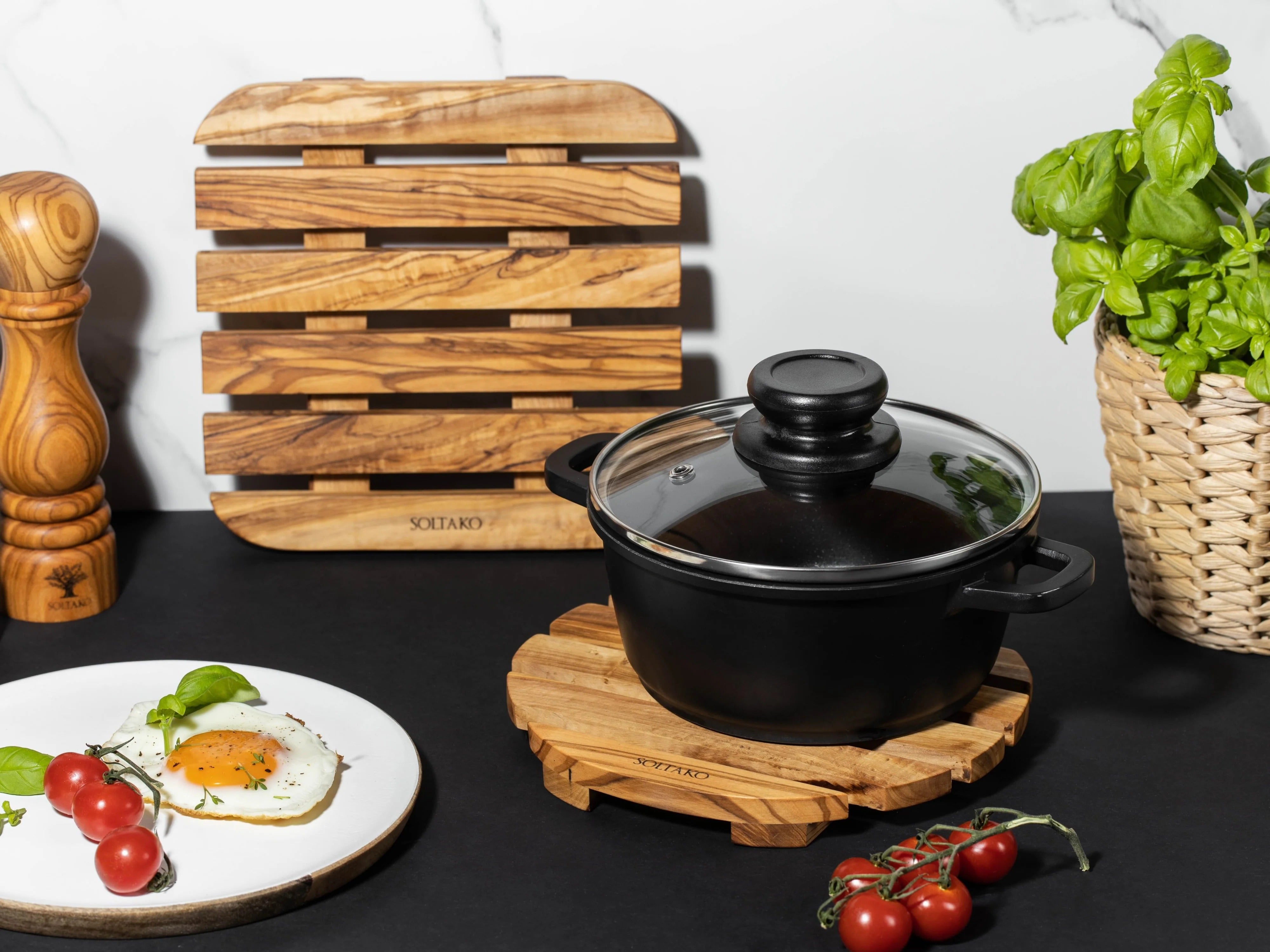 Olive wood coasters: Protection and added style for any surface